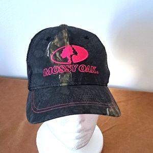 Mossy Oak got pink logo camouflage adjustable mesh hat outdoor cap.